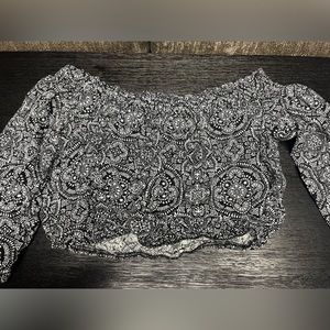 Small Off the Shoulder Black and White Top